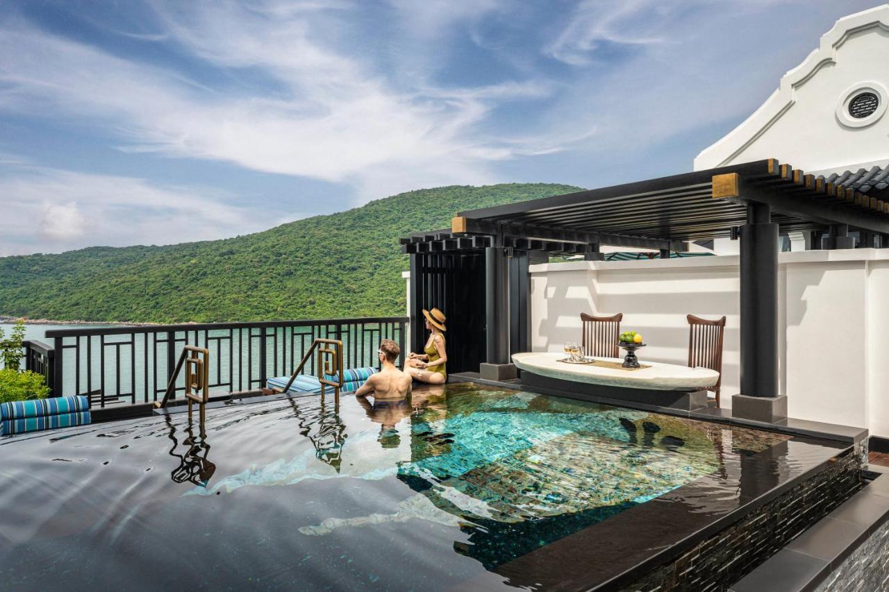 One-Bedroom Penthouse,1415736606:JPEG